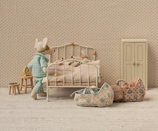 Maileg Vintage parisänky - metallia hiirille valkoinen