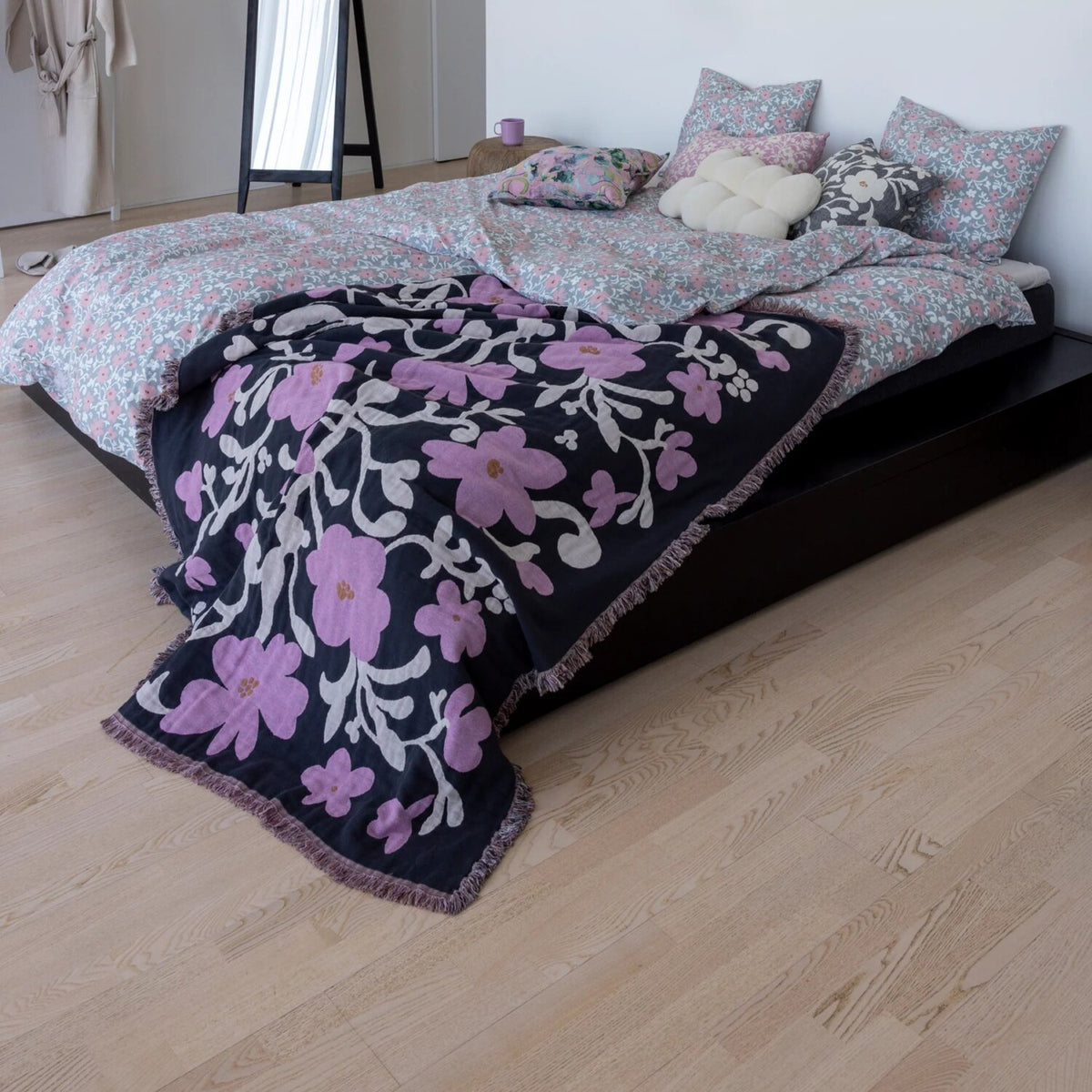 Ruusumalva Torkkupeitto Jacquard Tummanharmaa 130x170 cm
