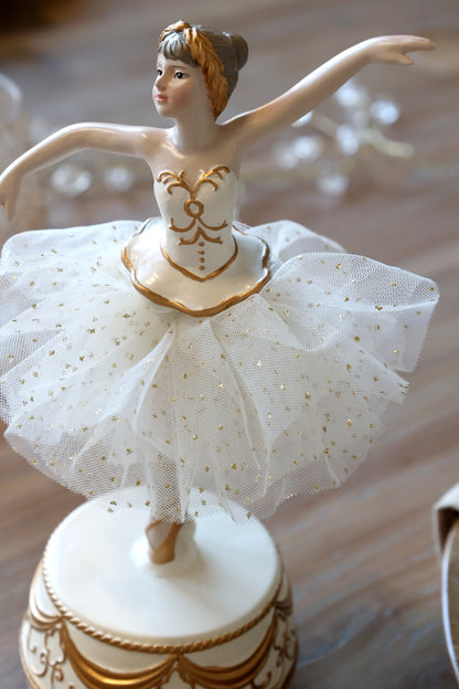 Noël musiikki Box -ballerinat tyllihameella Chic Antique