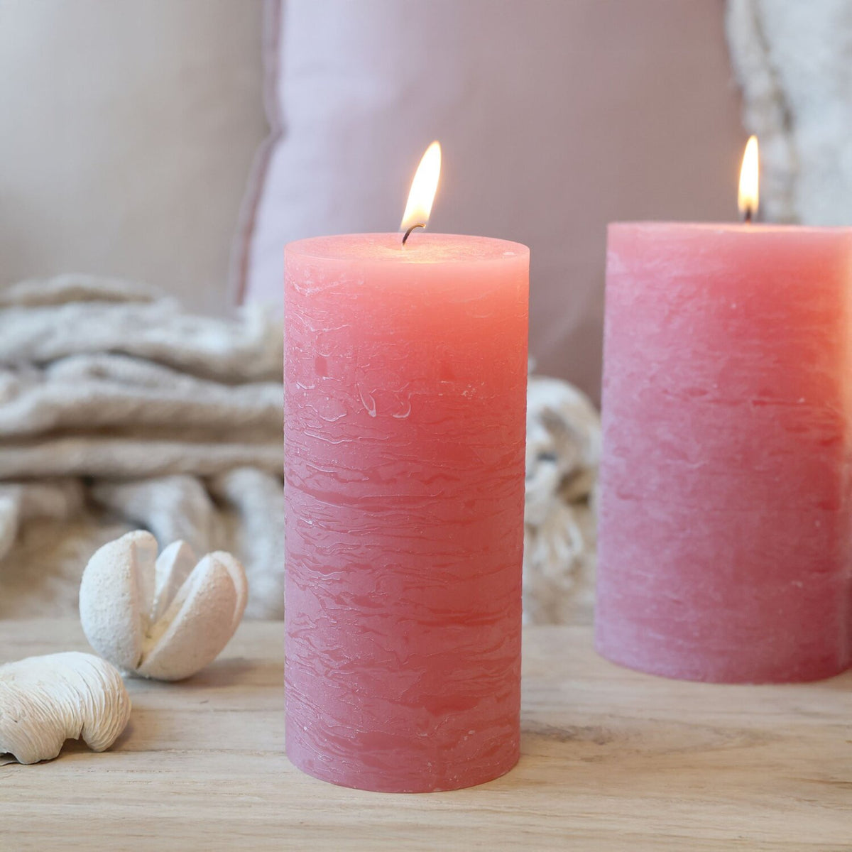 Macon Pillar Candle rustic 60 h, K15/S7 cm vadelma