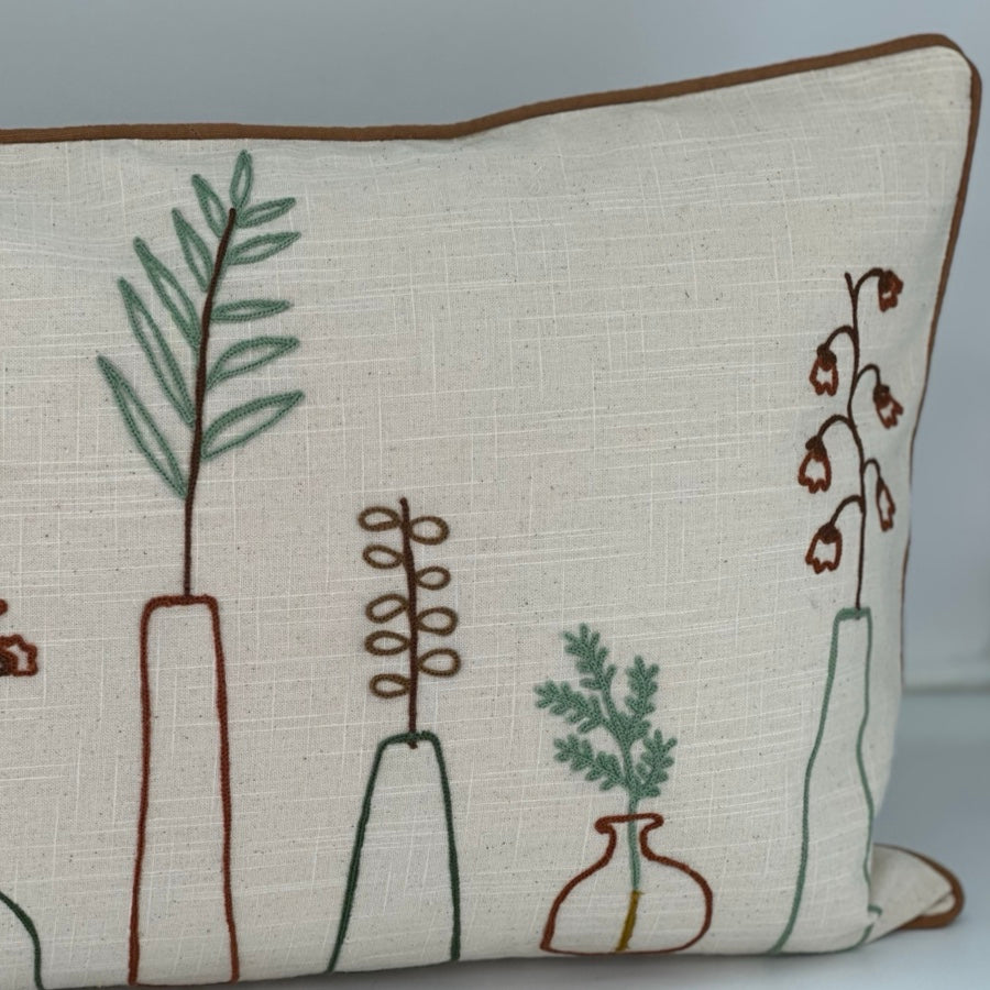 Miljögården Tyynynpäällinen 40 x 60 cm brodeerattu pullokuvio