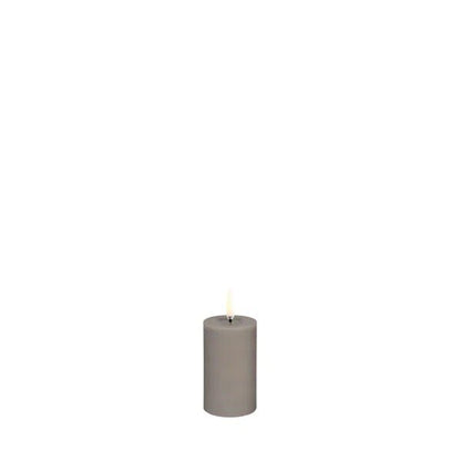 Uyuni Led pöytäkynttilä 5x7,5 cm hiekka