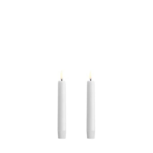 Uyuni Led Kruunukynttilä valkoinen 2,3x16,4cm 2kpl/pkt