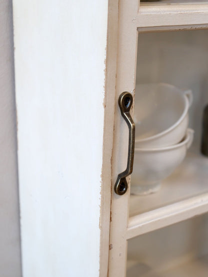 Chic Antique lasikaappi liukuovilla antiikinvalkoinen