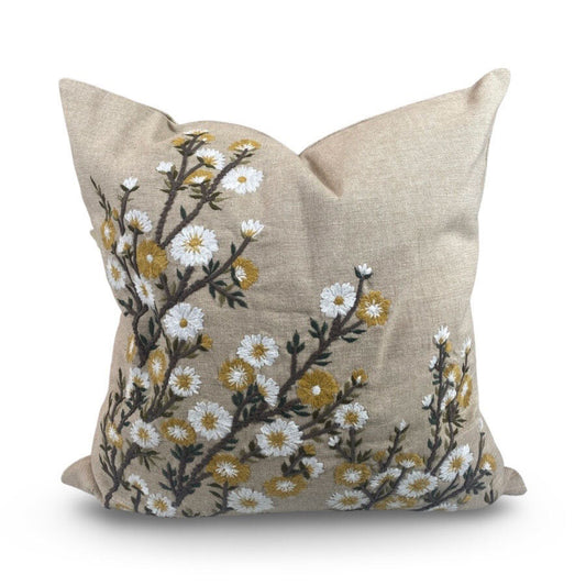 Miljögården Tyynynpäällinen Silene beige valkoiset kukat